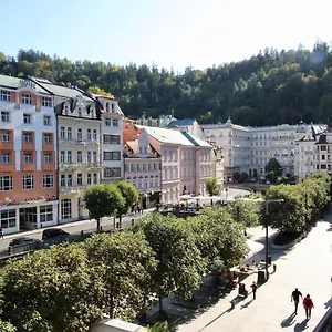 Sylva Na Staré Louce Karlovy Vary